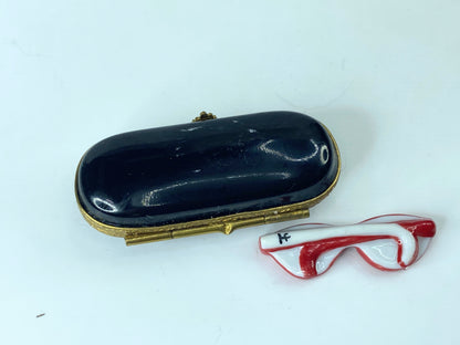 Bloomingdale's designer Sunglasses Limited Edit Limoges Box for collectors A380