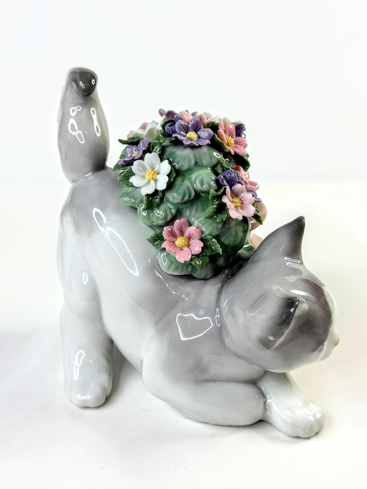 Lladro Secret Spot #6566 Cat Flower Pot Porcelain Figurine A1053
