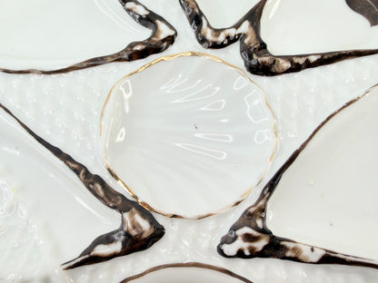 Antique Oyster Plate German Porcelain Oyster Plate with Fishnet c.1800's A812