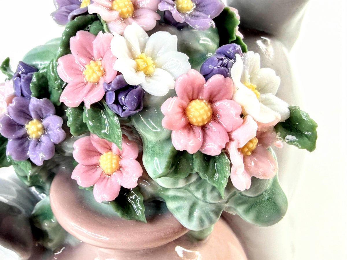 Lladro Secret Spot #6566 Cat Flower Pot Porcelain Figurine A1053