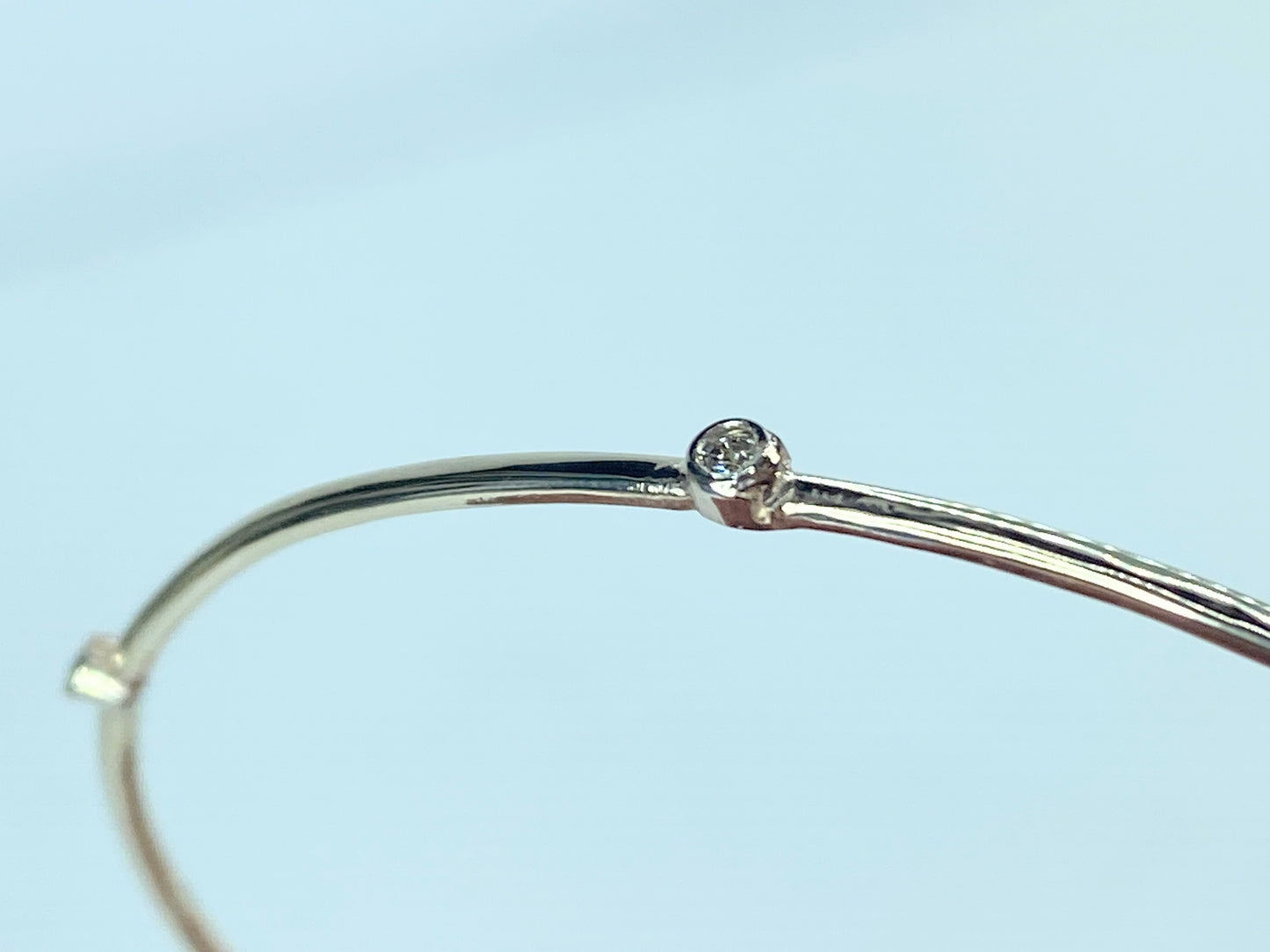 Bezel-Set 0.25ct diamond stackable Bangle Bracelet 14K White gold JR869