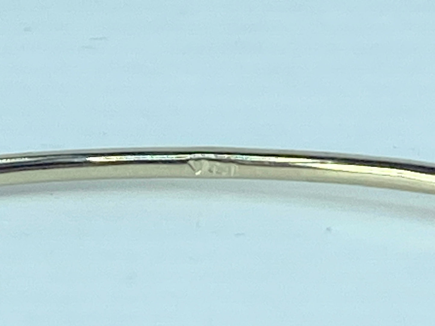 Bezel-Set 0.25ct diamond stackable Bangle Bracelet 14K White gold JR869