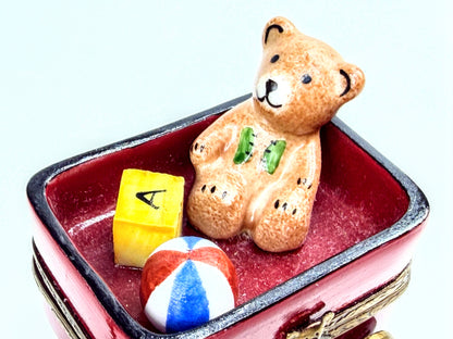 Gerard Ribierre Limoges Peint Main Teddy Bear Wagon Trinket Box A1066