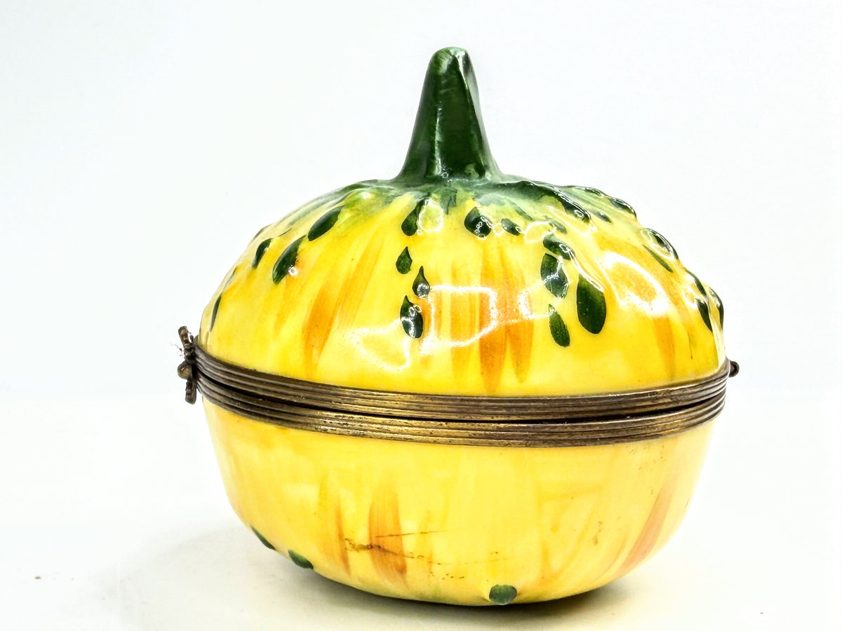 Vintage Limoges France Parry Vieille Yellow Melon Trinket Box Bee Clasp A1068