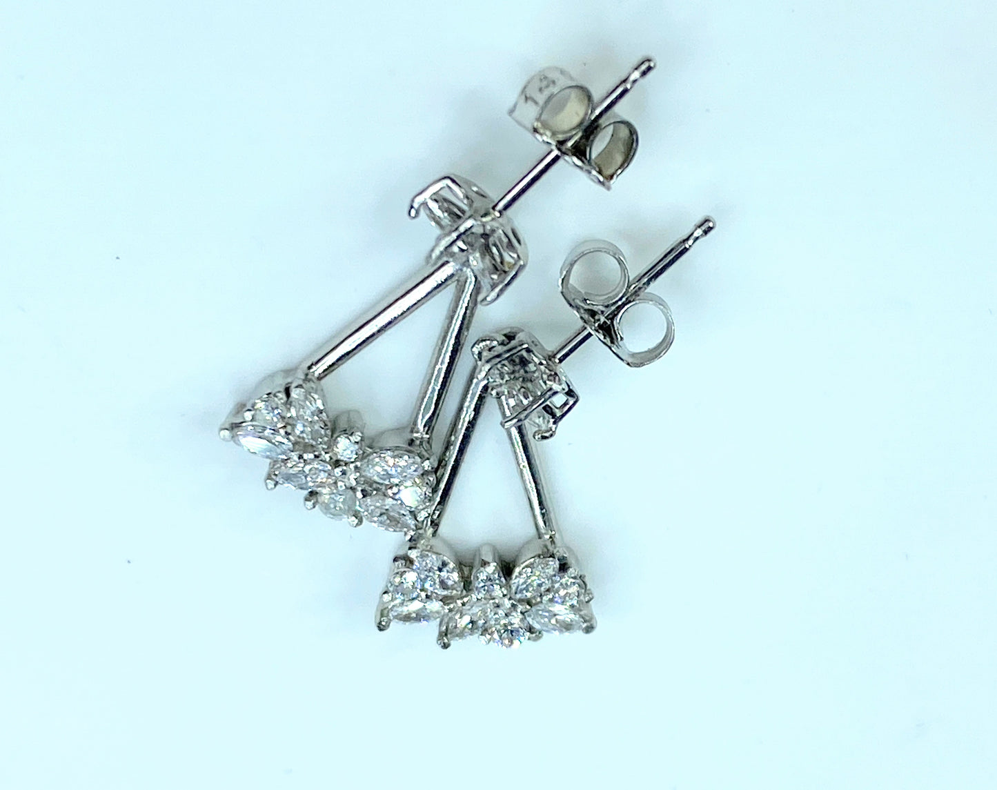 Platinum 950 1.0ct Diamond floral dangle earrings 4.3g JR9124