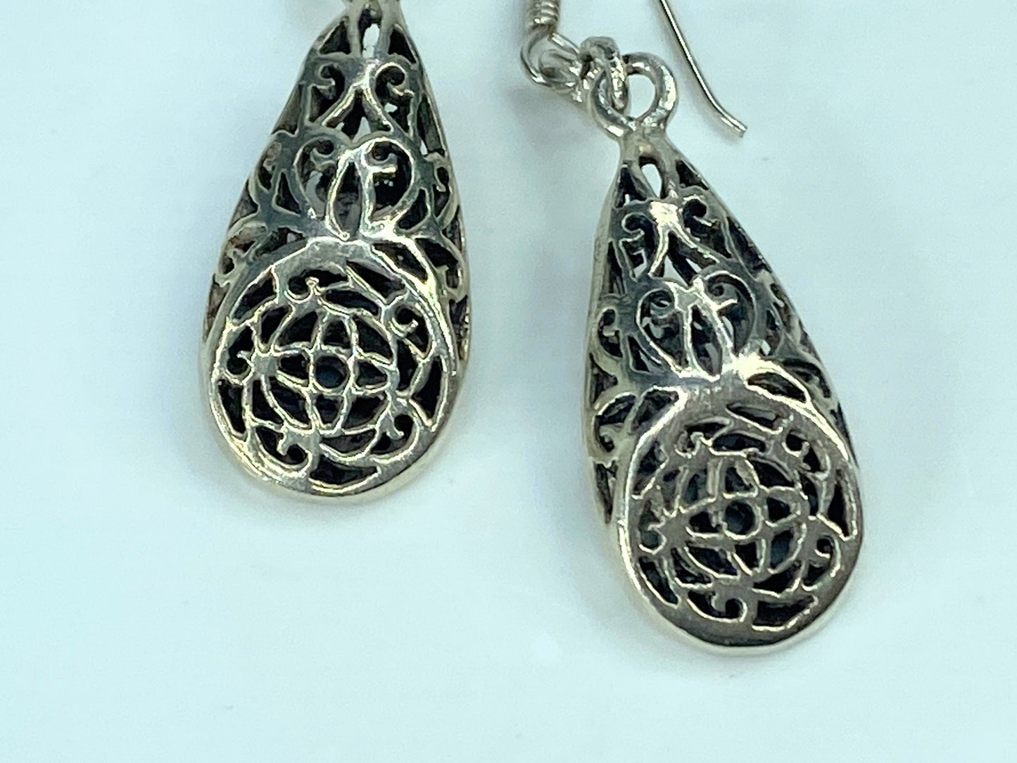 Sterling Floral celtic Filigree long teadrop hanging earrings 1 7/8" 7.3g JR890