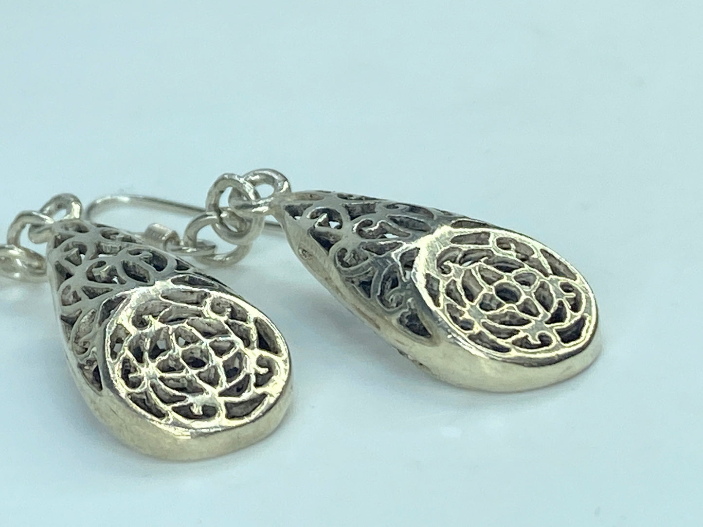 Sterling Floral celtic Filigree long teadrop hanging earrings 1 7/8" 7.3g JR890