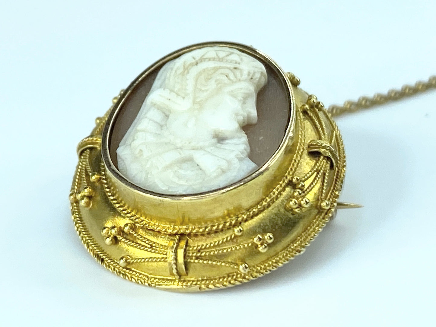 Victorian 14K yellow gold Gladiator soldier Cameo brooch pendant 3.8g JR9787