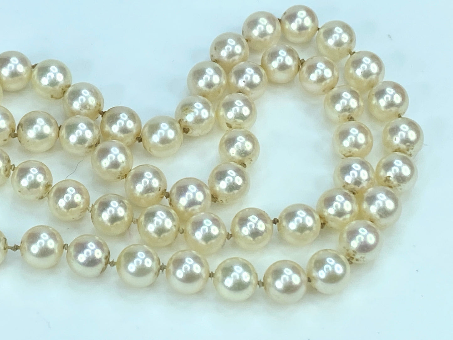 Mikimoto 18K gold 6.8mm Akoya Cultured Pearl Necklace 23.5" JR9125