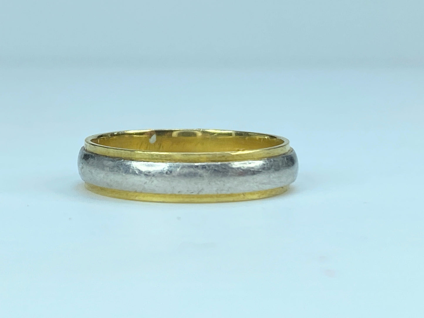 18k yellow gold and Platinum Mixed Metal band JR9126