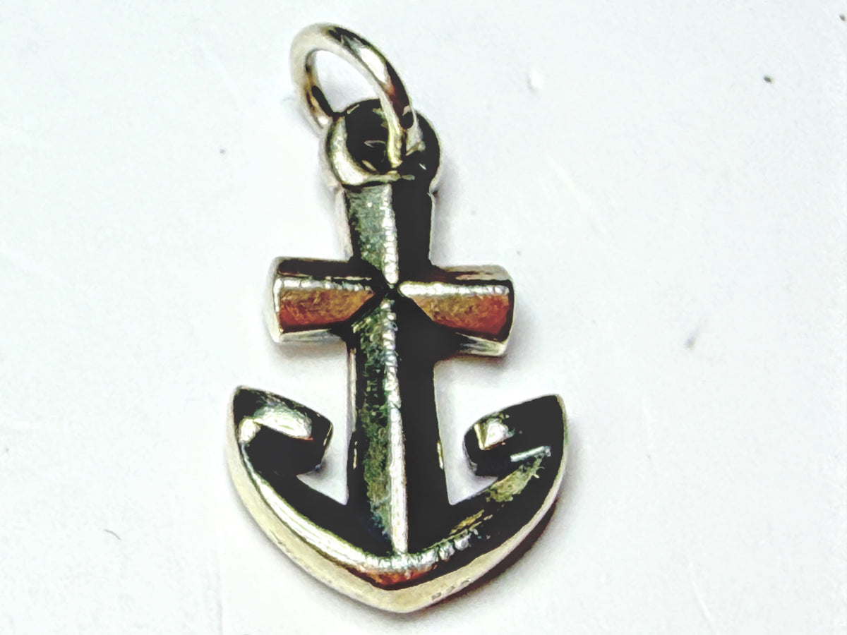James Avery Retired Sterling Silver Mini Anchor Charm with box JR2126
