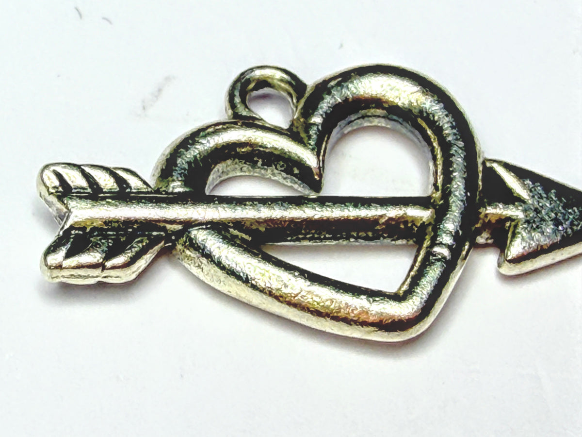 James Avery Retired Sterling Silver Heart & Arrow Charm With box JR2147