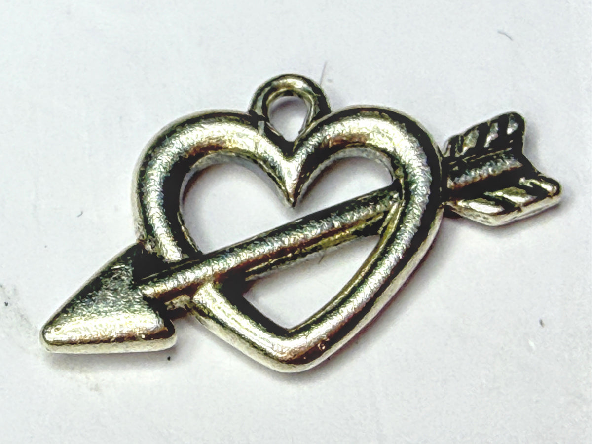 James Avery Retired Sterling Silver Heart & Arrow Charm With box JR2147