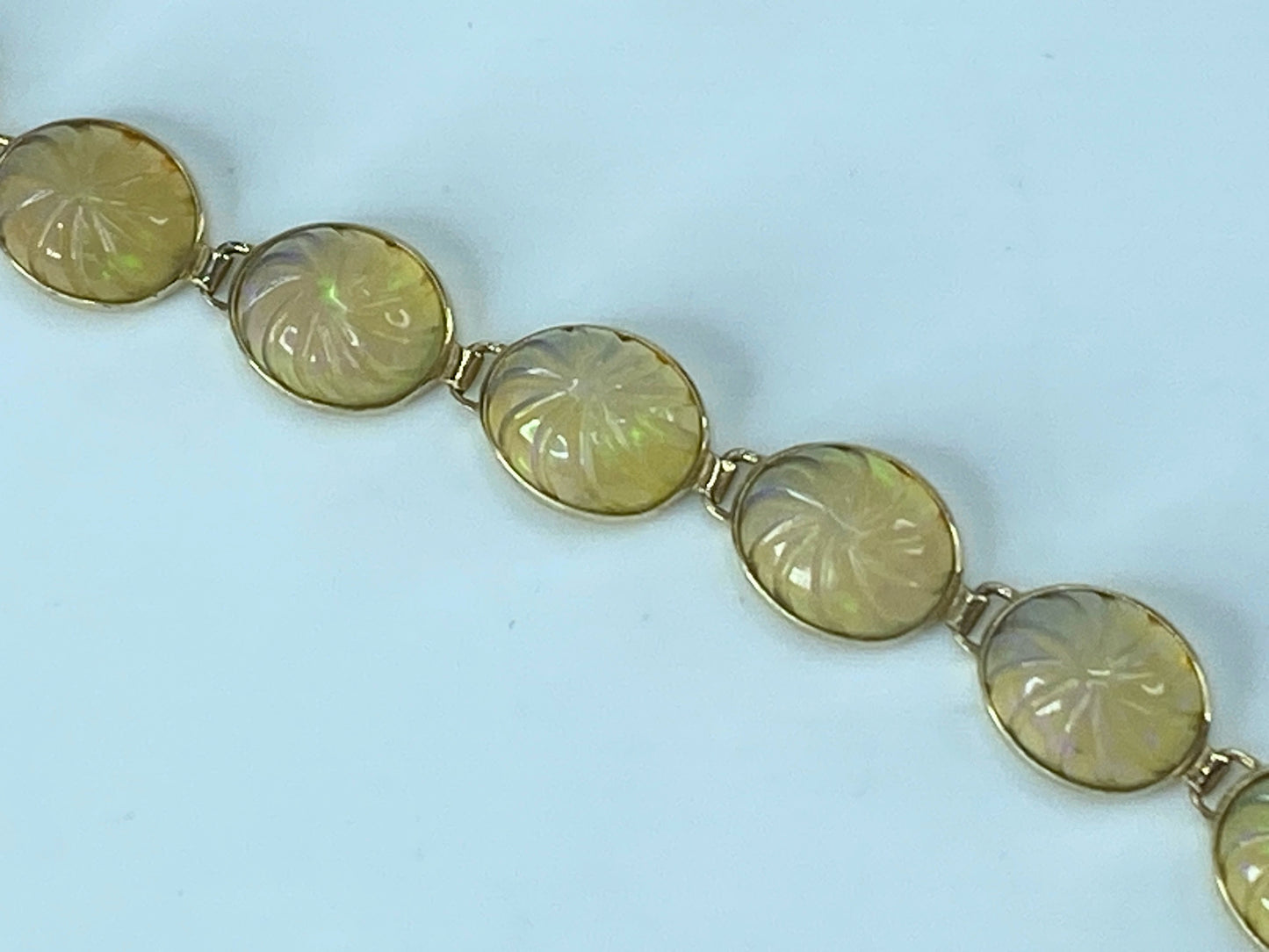 Mid-Century 14K yellow gold 28.2ct Carved oval Opal link bracelet 8.25" JR517
