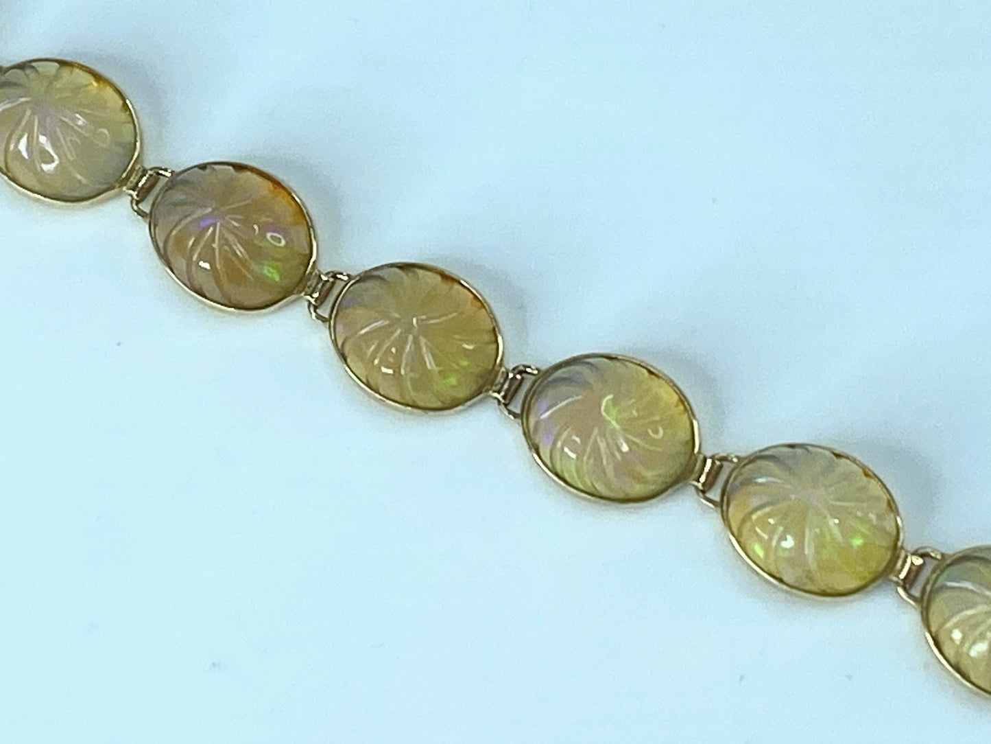 Mid-Century 14K yellow gold 28.2ct Carved oval Opal link bracelet 8.25" JR517