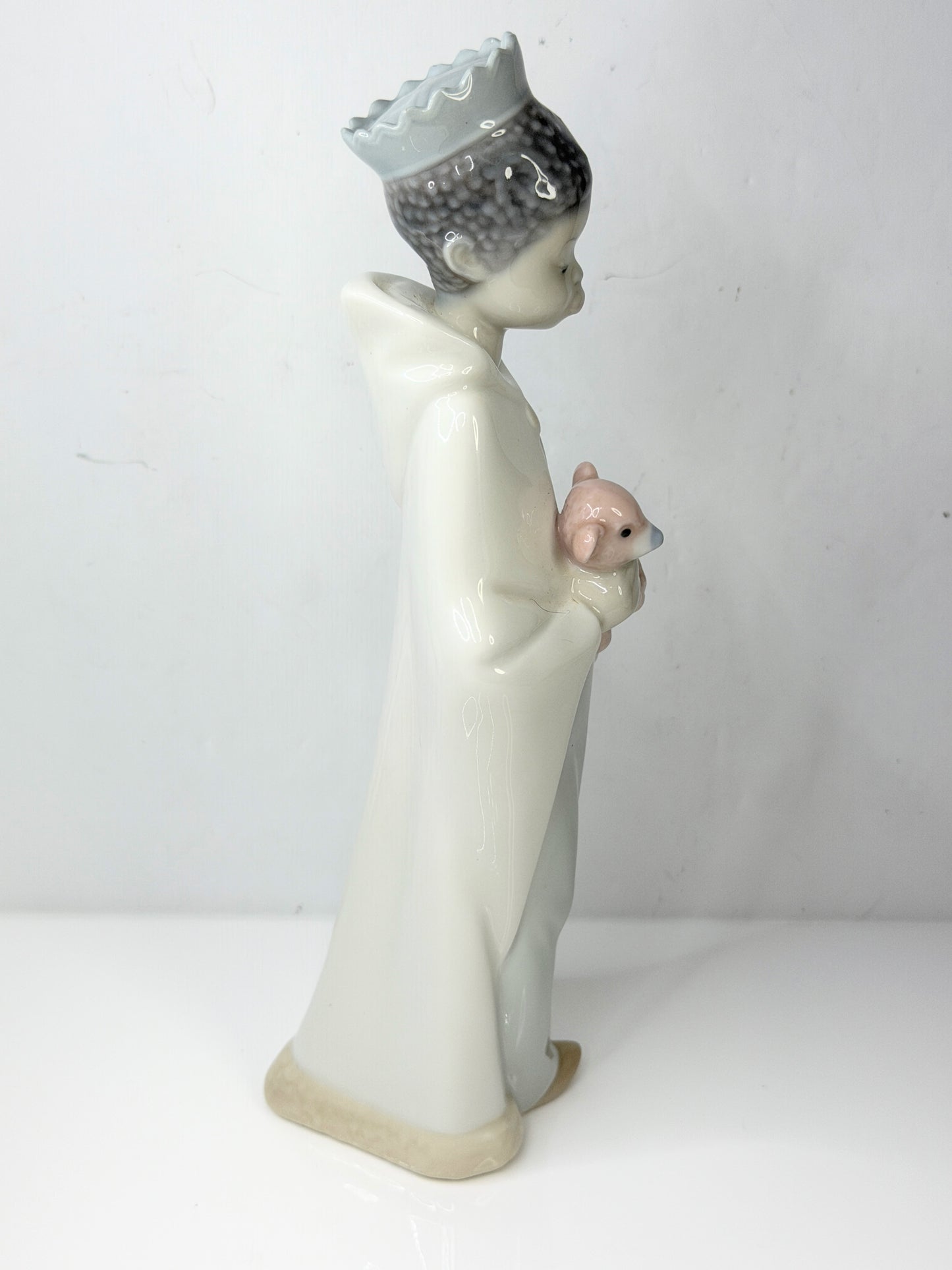 Lladro King Balthasar Retired Nativity Figurine 8.5" A841