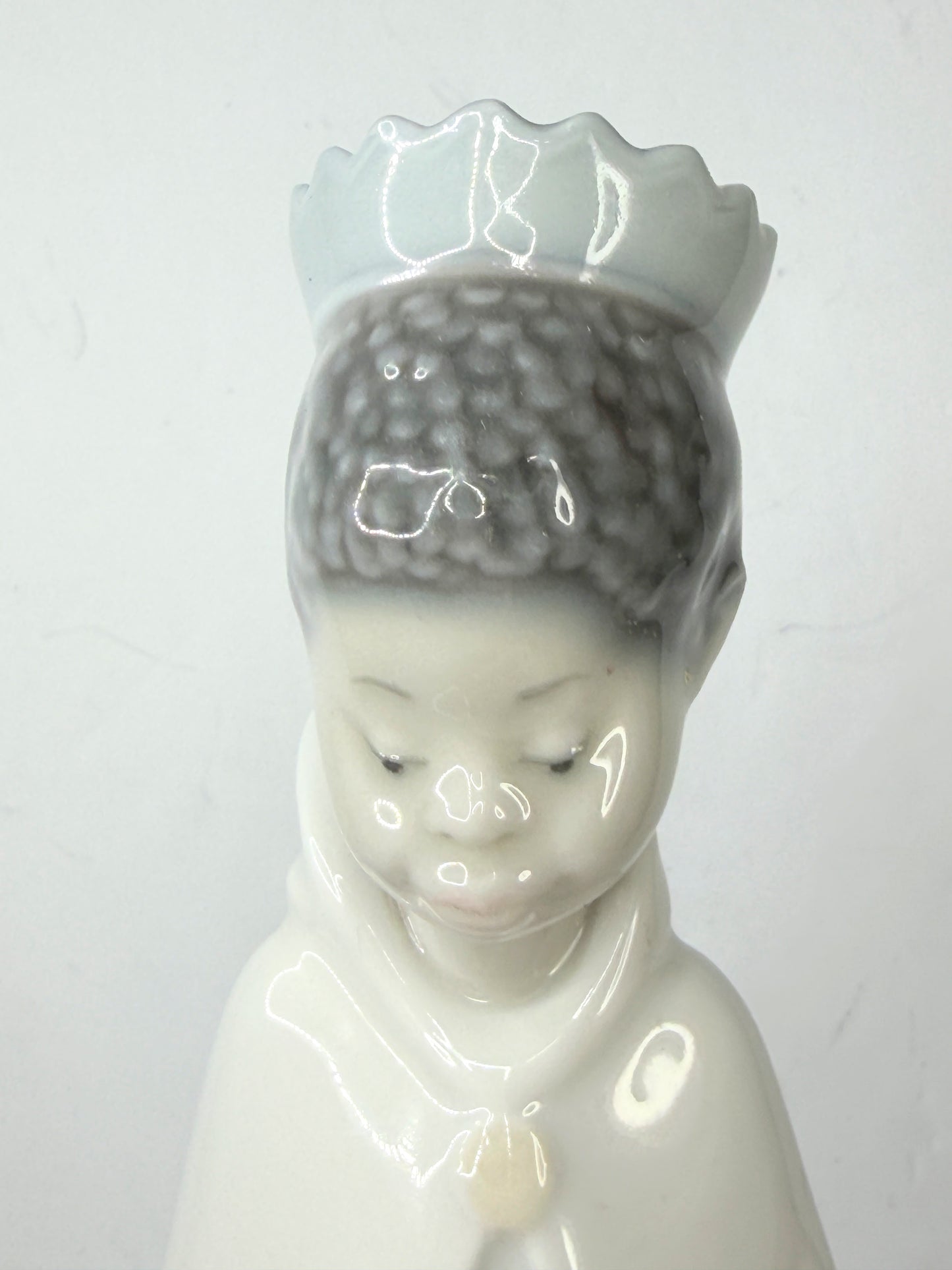 Lladro King Balthasar Retired Nativity Figurine 8.5" A841