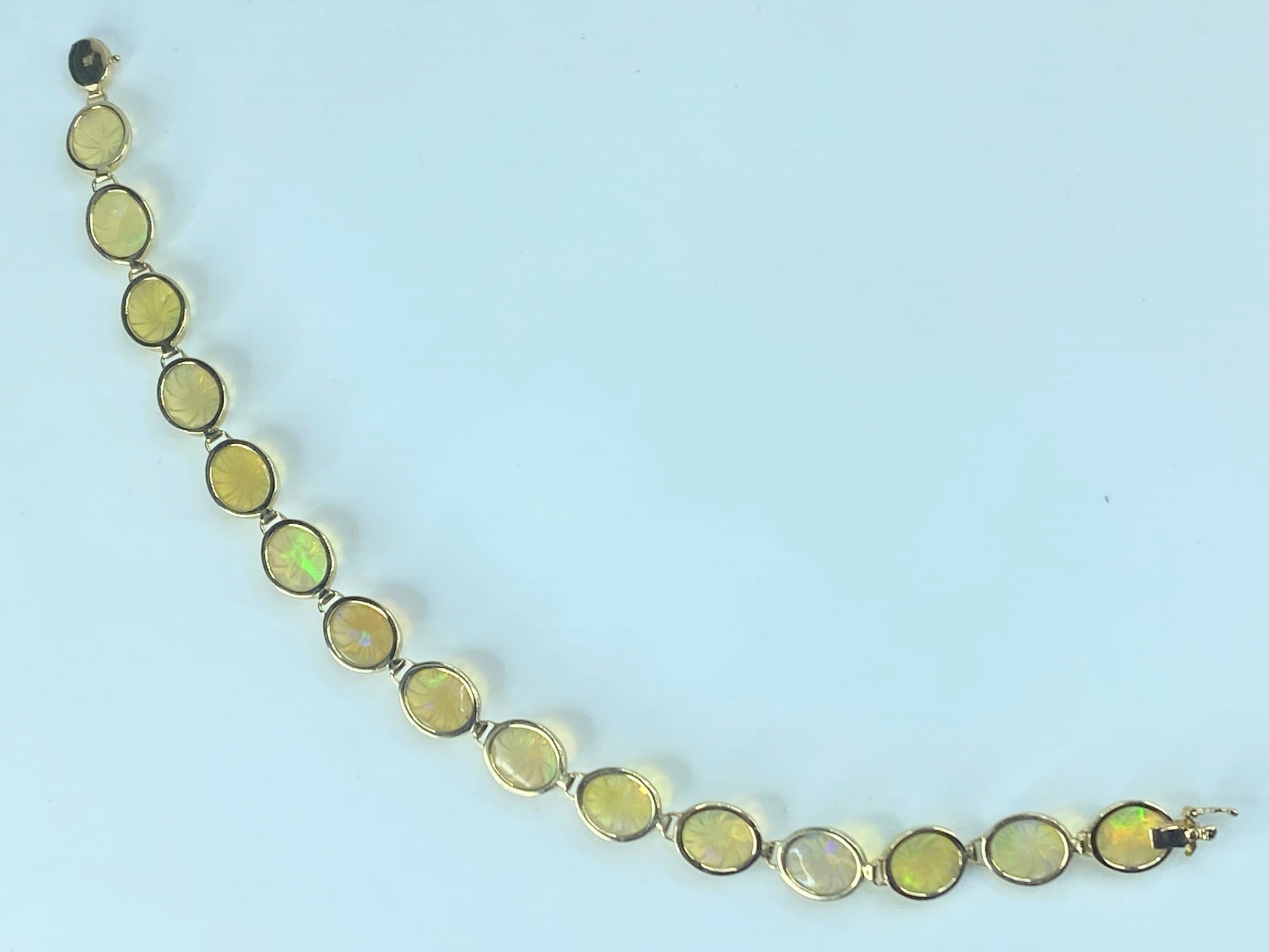 Mid-Century 14K yellow gold 28.2ct Carved oval Opal link bracelet 8.25" JR517