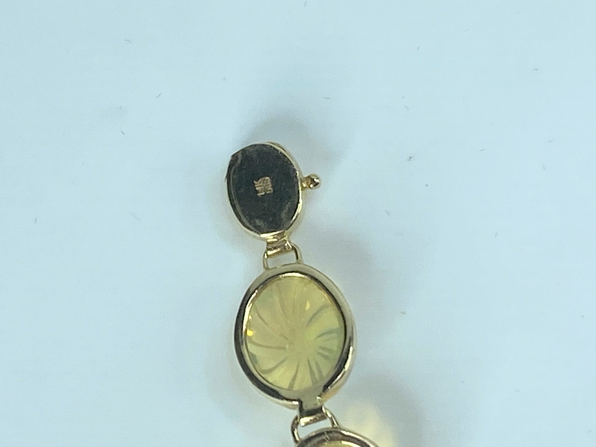 Mid-Century 14K yellow gold 28.2ct Carved oval Opal link bracelet 8.25" JR517