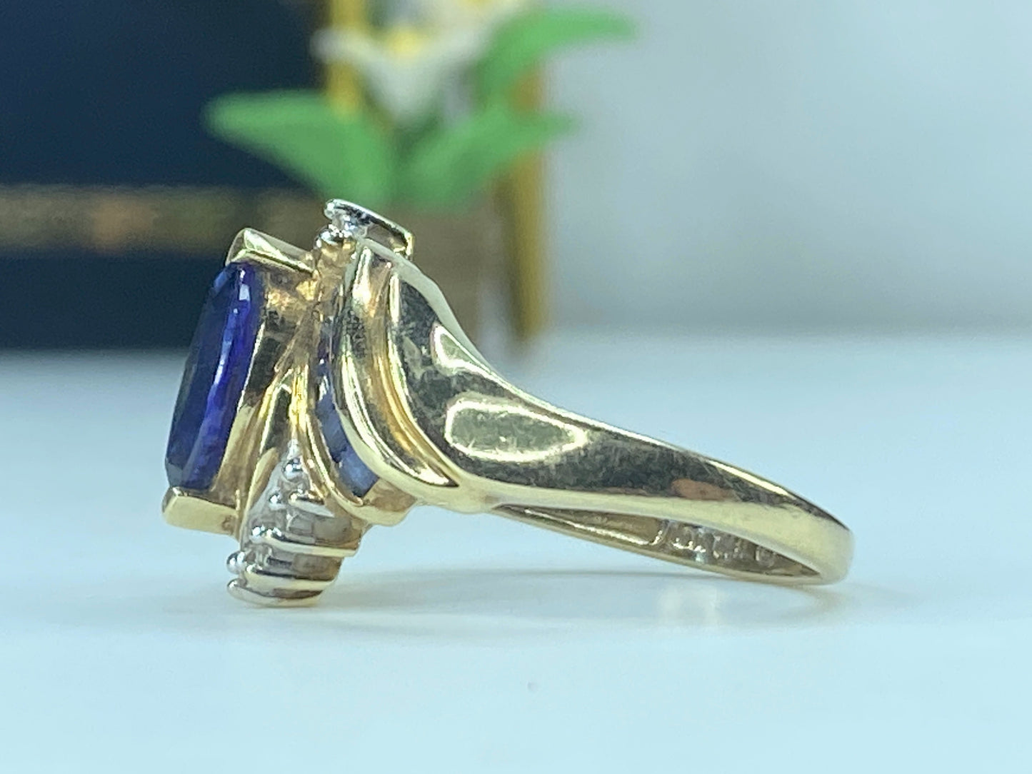 10k Yellow gold 1.35ct Marquis/Square cut Sapphires Diamond Ring s6.75 JR518