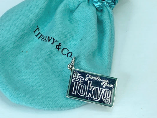 Tiffany & Co. Enamel "Greetings from Tokyo" Postcard Charm 4g 22x14.3mm JR898