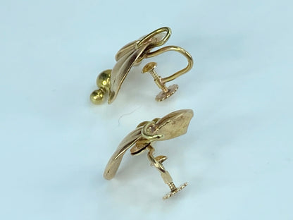 Signed 14K yellow gold Vine leaf berry screw on earrings 5.6g JR9651