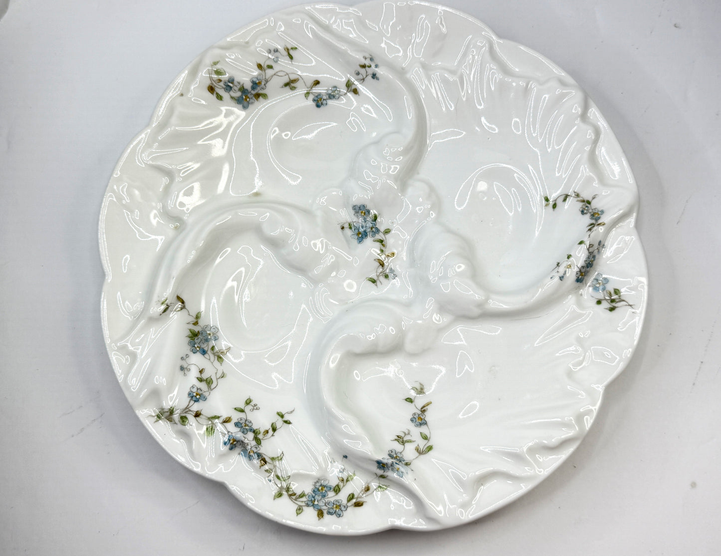 Antique Haviland Limoges Forget-Me-Not Oyster Plate A835