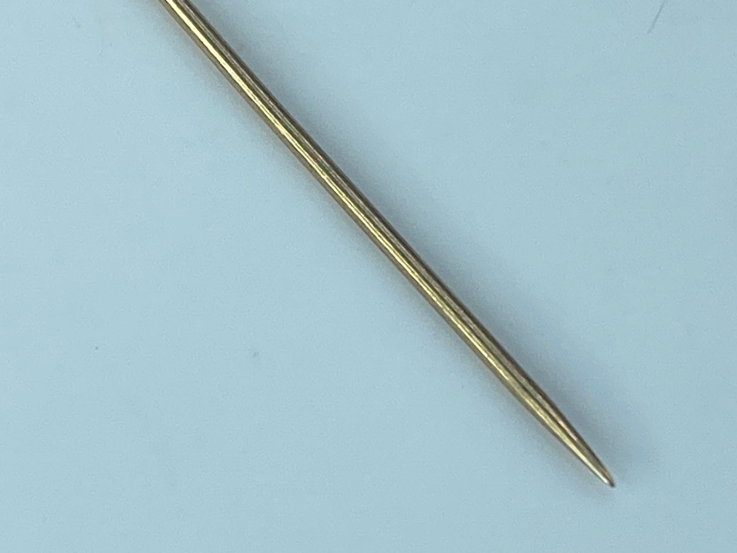 Antique Horseshoe 10k Gold Riding Crop and Horseshoe lapin stick pin 1.1g JR476