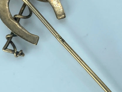 Antique Horseshoe 10k Gold Riding Crop and Horseshoe lapin stick pin 1.1g JR476