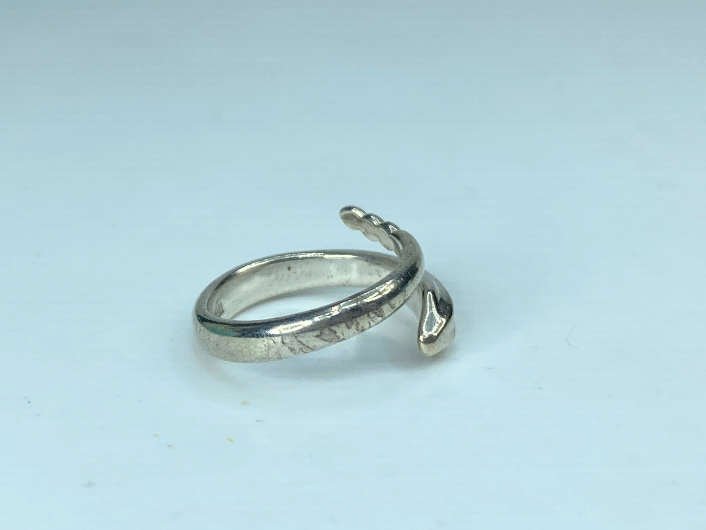 Elsa Peretti for Tiffany & co. sterling silver Snake ring, Spain s6 4.5g JR914
