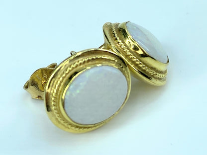 14k yellow gold Opal Cabochon bezel stud earrings 3.1g JR9660