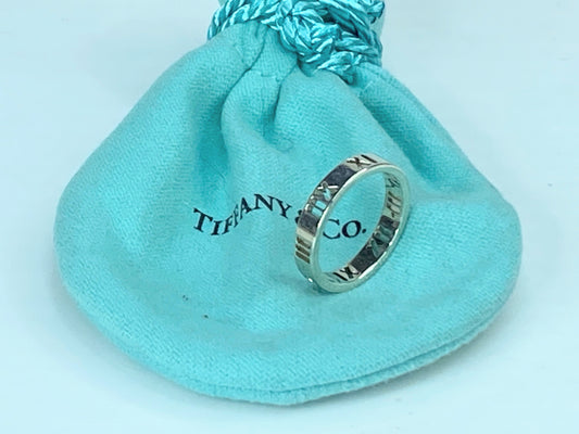 Tiffany & Co. Pierced Atlas Narrow Band in Sterling Silver with pouch s5.5 JR909