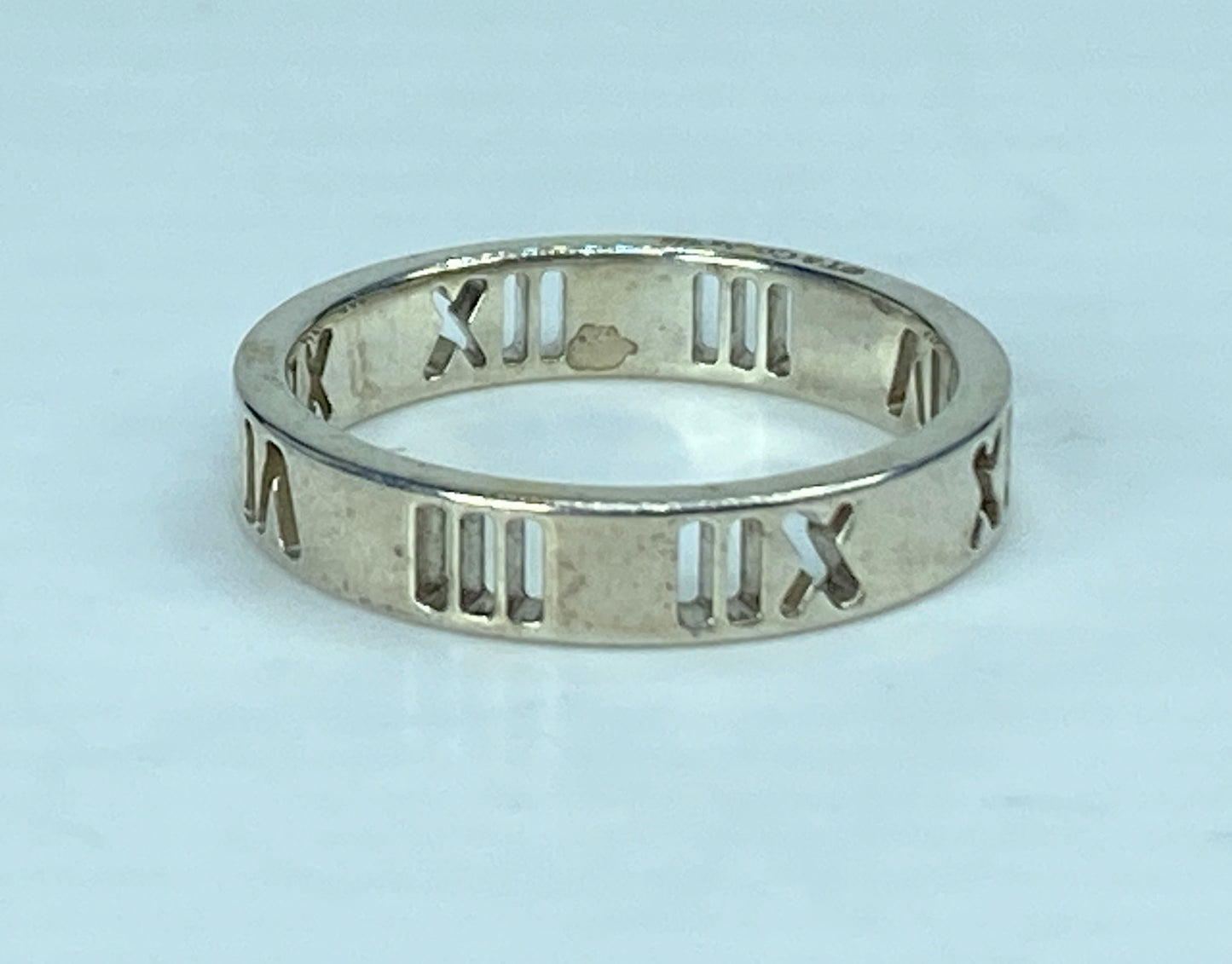 Tiffany & Co. Pierced Atlas Narrow Band in Sterling Silver with pouch s5.5 JR909