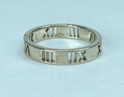 Tiffany & Co. Pierced Atlas Narrow Band in Sterling Silver with pouch s5.5 JR909