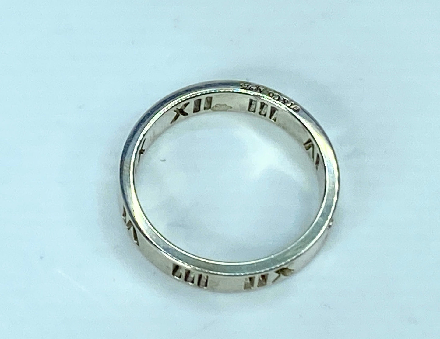 Tiffany & Co. Pierced Atlas Narrow Band in Sterling Silver with pouch s5.5 JR909