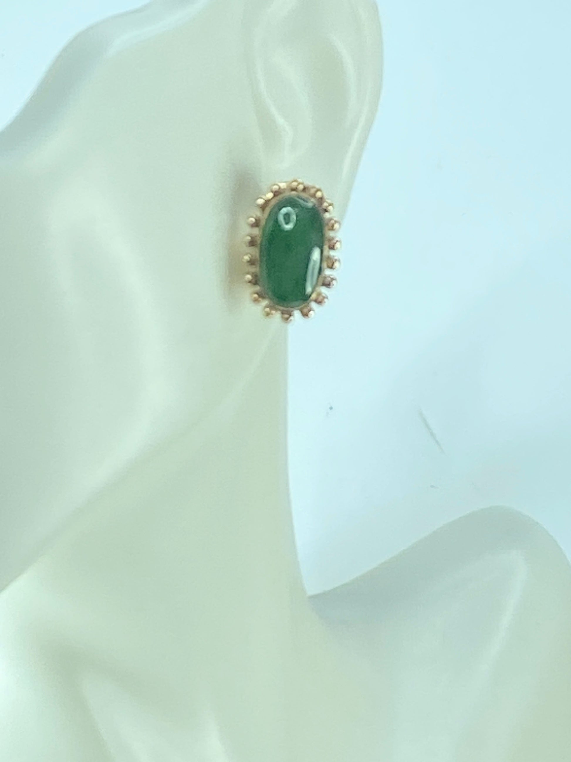 c1960s 14K Yellow Gold Jadite & gold bead Clip-On Earrings 5/8" x3/8" 4.6g JR482