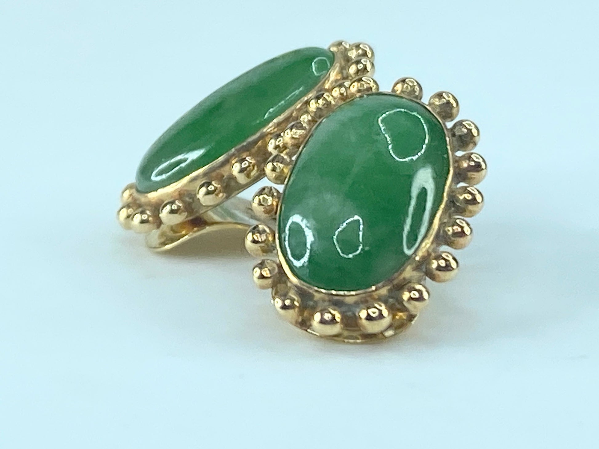c1960s 14K Yellow Gold Jadite & gold bead Clip-On Earrings 5/8" x3/8" 4.6g JR482