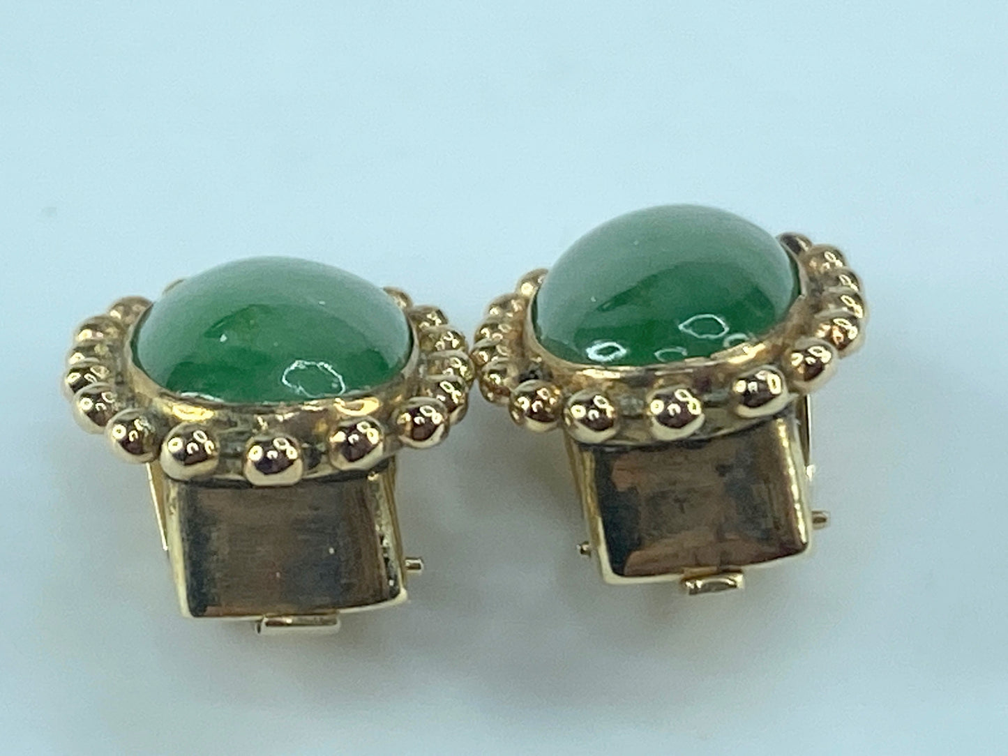 c1960s 14K Yellow Gold Jadite & gold bead Clip-On Earrings 5/8" x3/8" 4.6g JR482