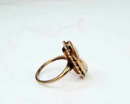 Vintage 14K Gold Shell Cameo Ring Size 4 JR1434