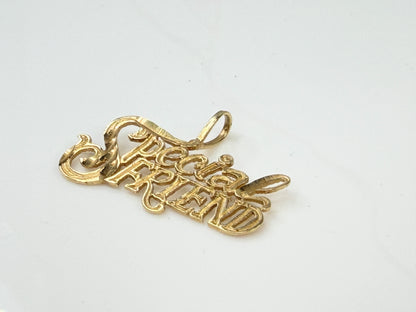 Vintage 14K Gold Special Friend Script Pendant JR1435