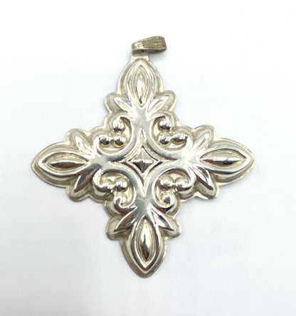 1990 Reed and Barton Snowflake Christmas Cross Ornament 925 Sterling Silver XN05