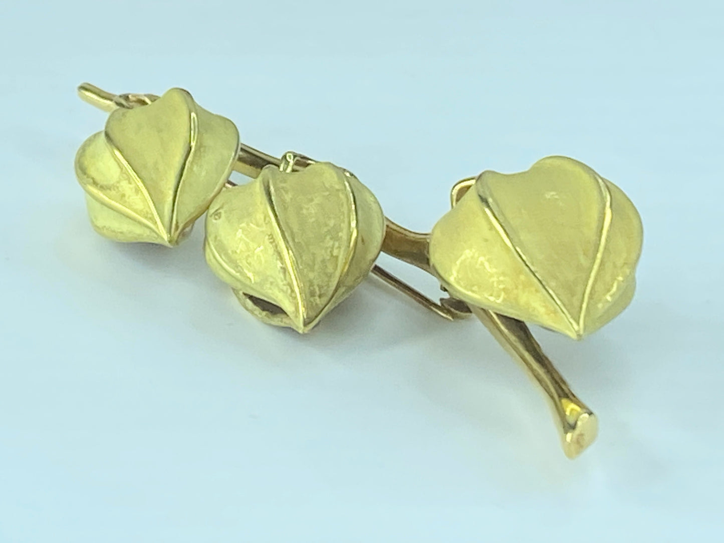 Tiffany & Co. 18K gold Lantern flower Enamel Pin JR9231