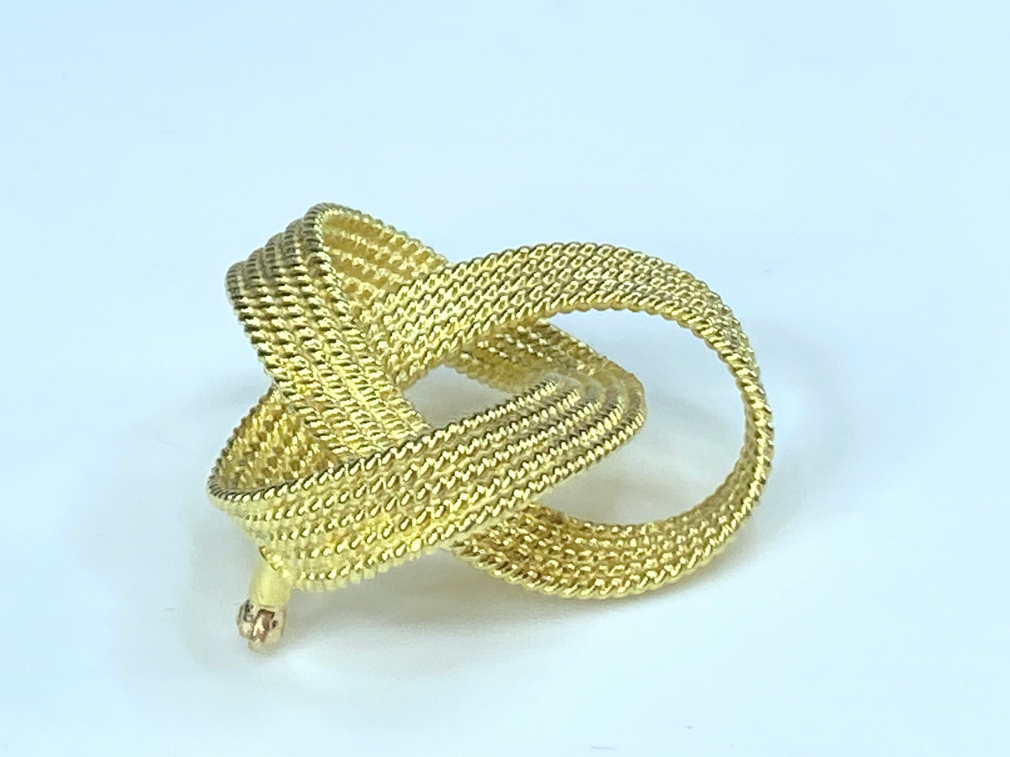 Contemporary Spiral Rope knot solid 18K yellow gold brooch