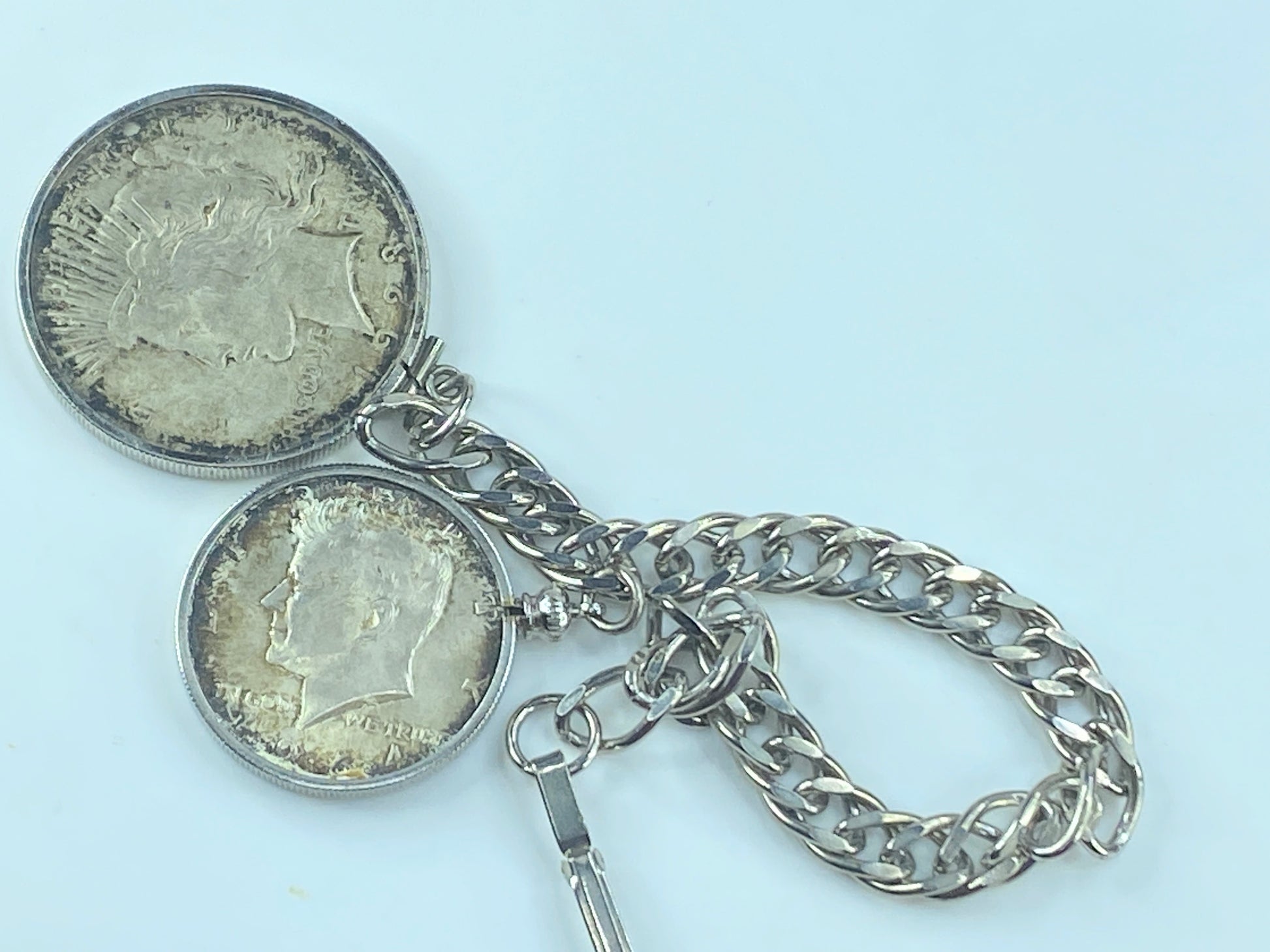 1923 Peace Silver Dollar and 1964 J Kennedy half dollar silver bracelet JR487