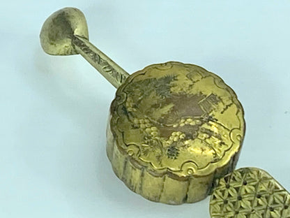 Kanzashi Antique Gold Plated Pine tree  Carving Checkered Kanzashi Used GS594
