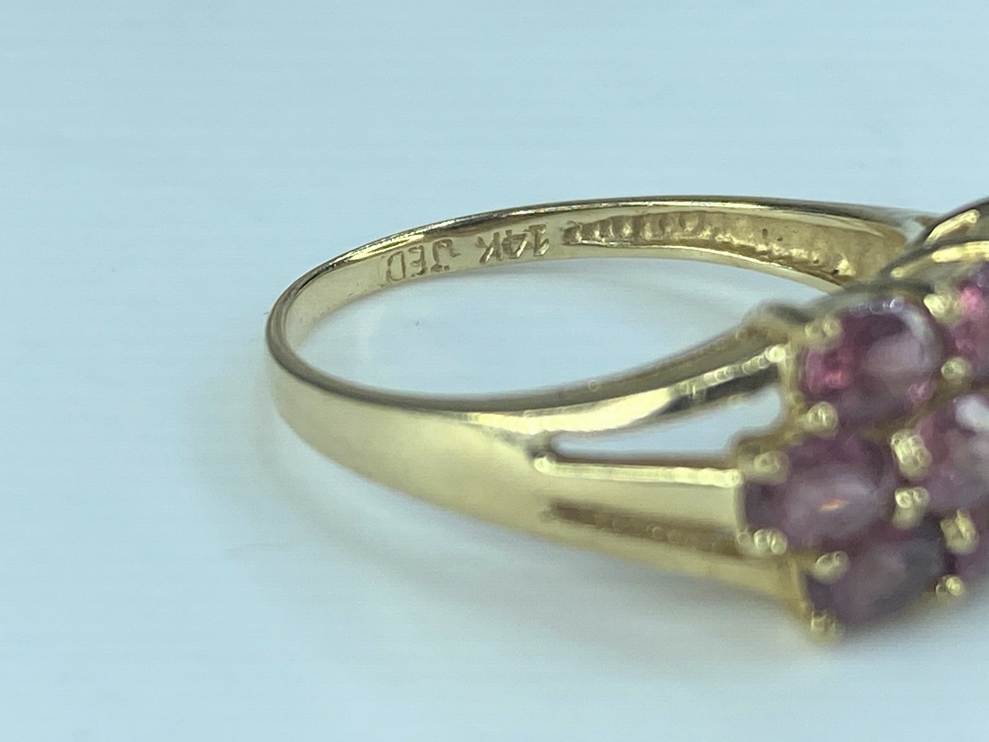 14K yellow gold natural oval Garnet cluster ring s6.75 4.9g JR468