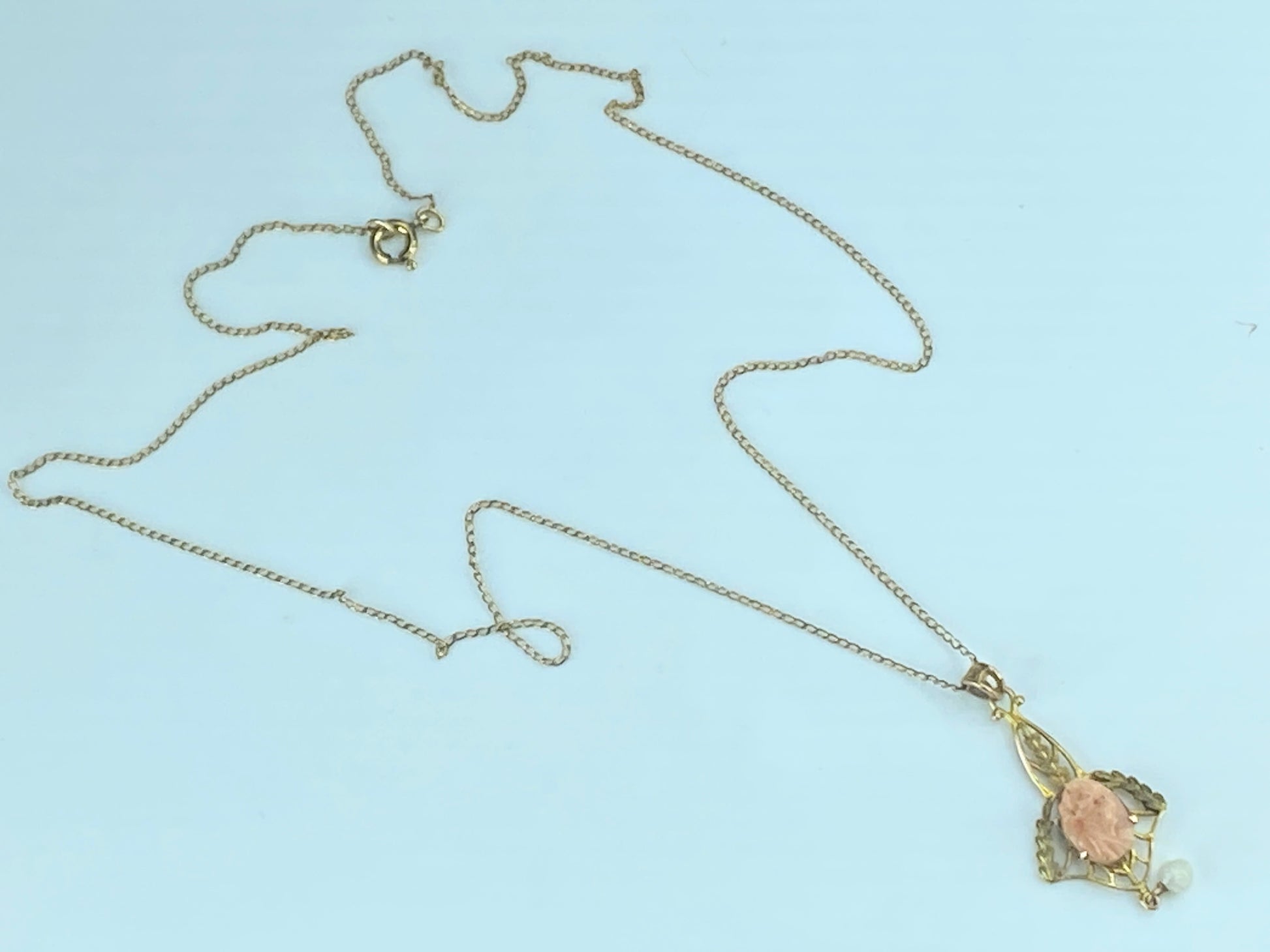 MId century 10K Coral cameo freshwater cultured pearl filigree necklace JR489