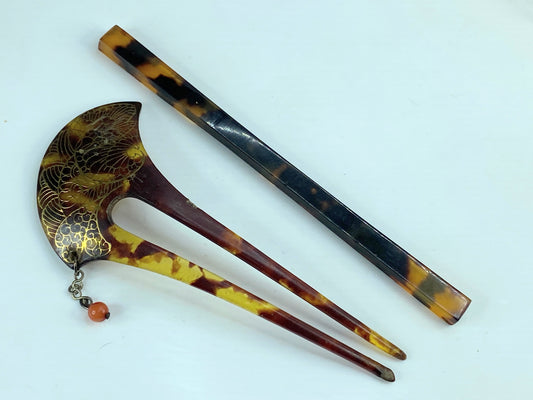 Art Deco hand-made hair comb Kushi engraved gold lacquer spray floral GS597
