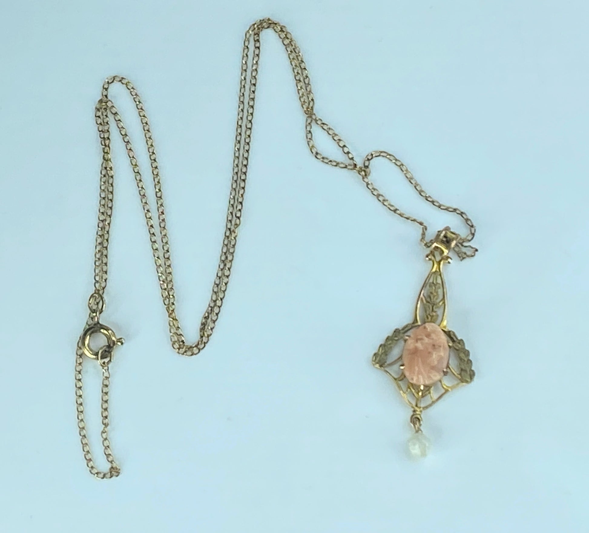 MId century 10K Coral cameo freshwater cultured pearl filigree necklace JR489
