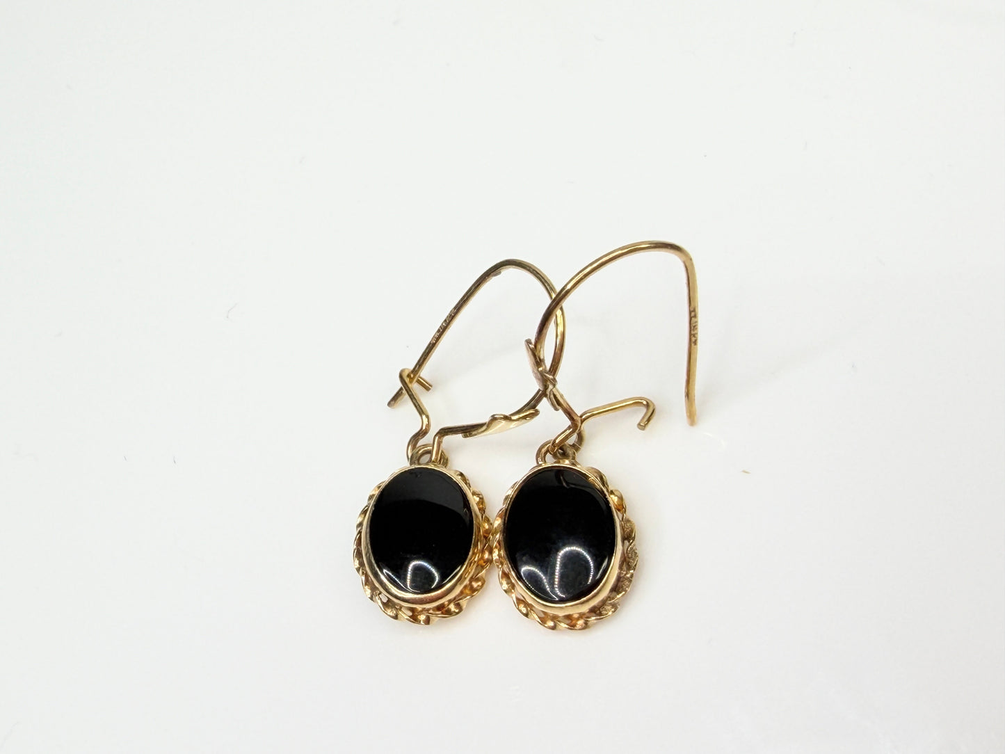 Vintage 14K Yellow Gold Black Onyx Drop Earrings JR1442